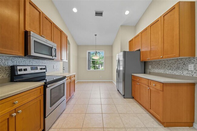 Building Photo - 11724 Holly Creek Dr