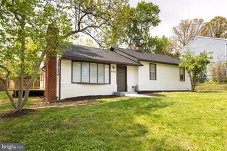 Building Photo - 9520 48th Ave