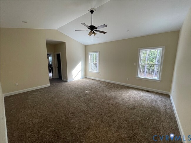 Building Photo - 2948 Pineview Dr