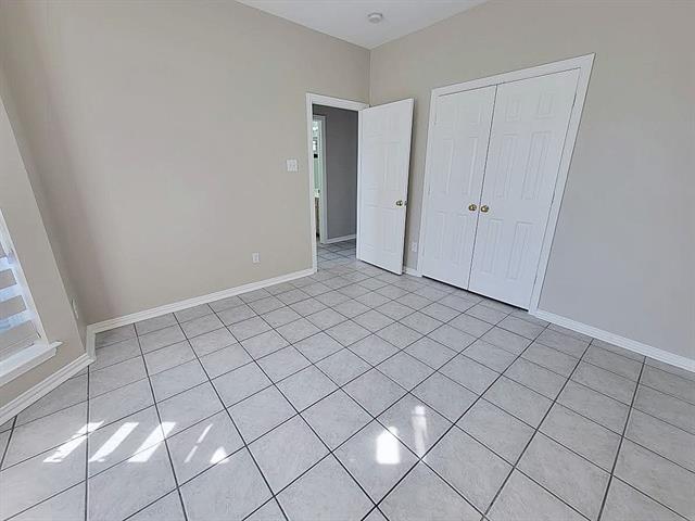 Building Photo - 1144 San Saba Dr