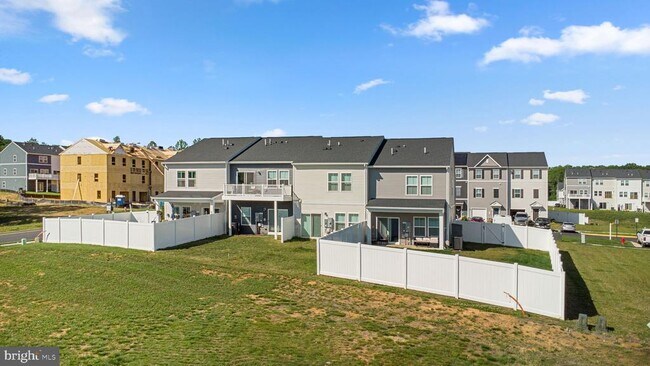 Building Photo - 2618 Grey Wolf Ln