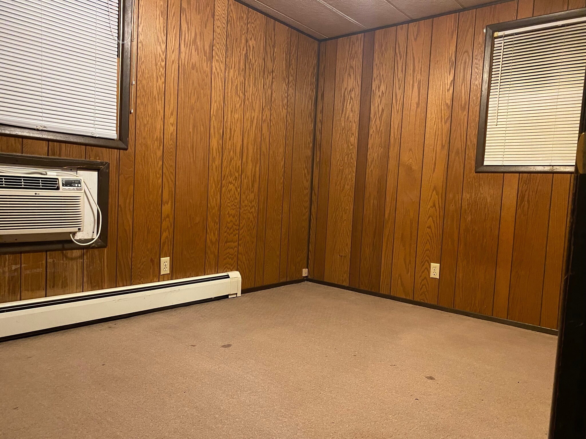 Building Photo - 326 Menomonee St