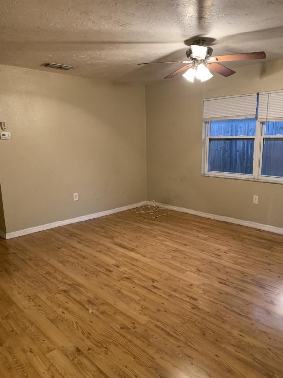 Building Photo - 1209 Amble Ln