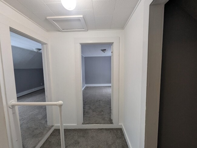 Building Photo - 31 Chestnut St