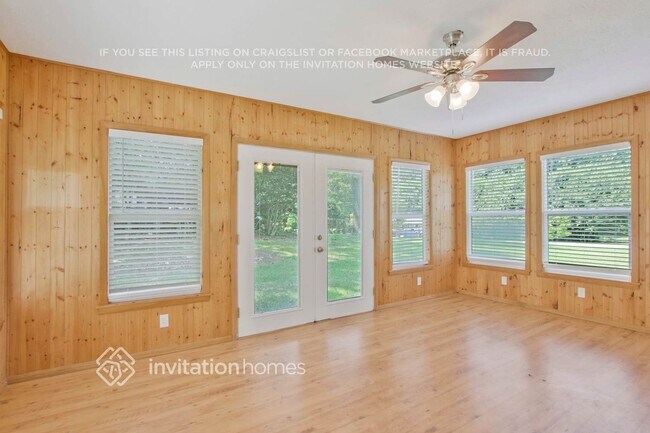 Building Photo - 1665 Elmwood Dr