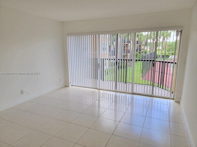 Building Photo - 8821 Wiles Rd