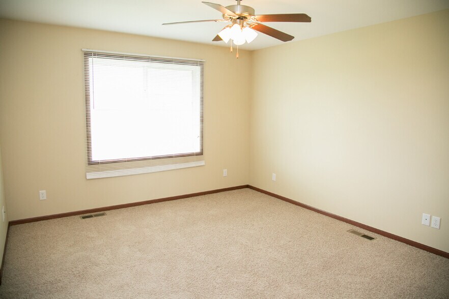 Primary bedroom - 8200 Old Highway Rd
