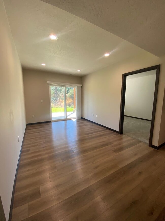 Building Photo - 4310-4312 N Centennial Ln