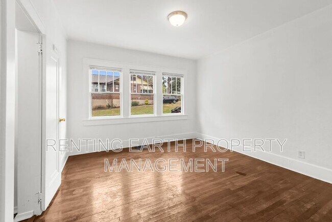 Building Photo - 1635 43rd Street Ensley