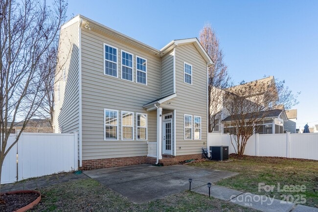 Building Photo - 10725 Serape Rd