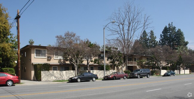Building Photo - 721 Cordova