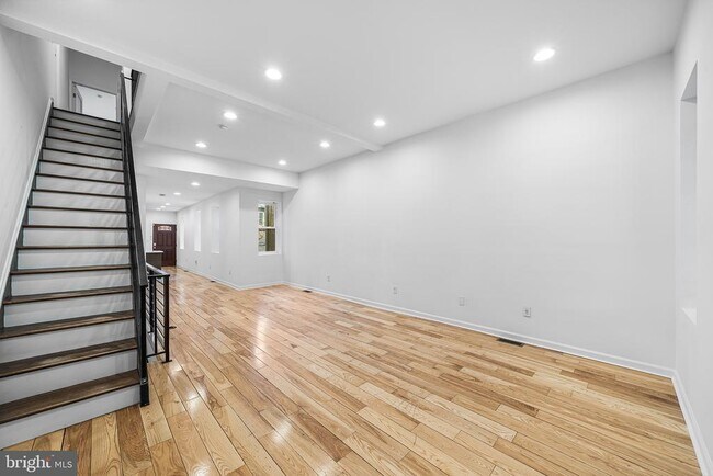 Building Photo - 4047 Green St