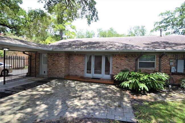 Building Photo - 4911 Wigton Dr