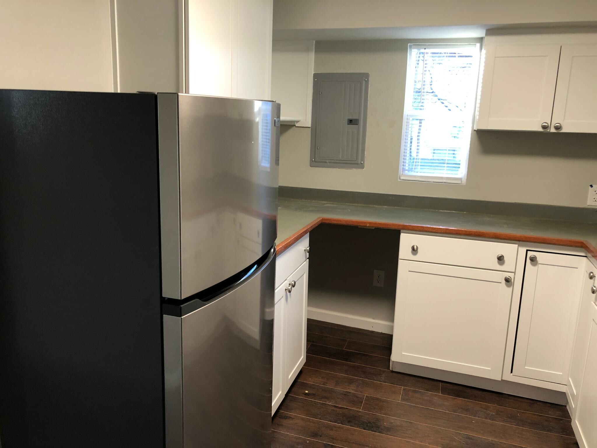 Kitchen - 184 Wickins Dr