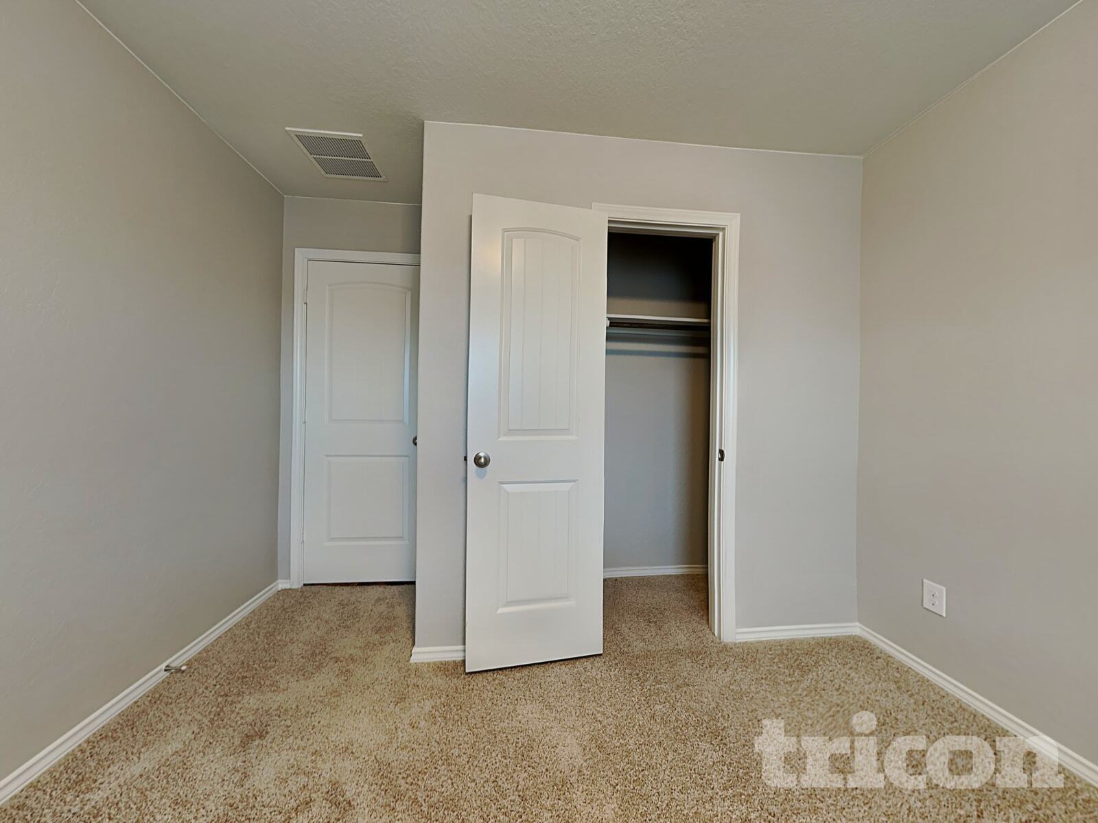 Building Photo - 1016 Adler Way