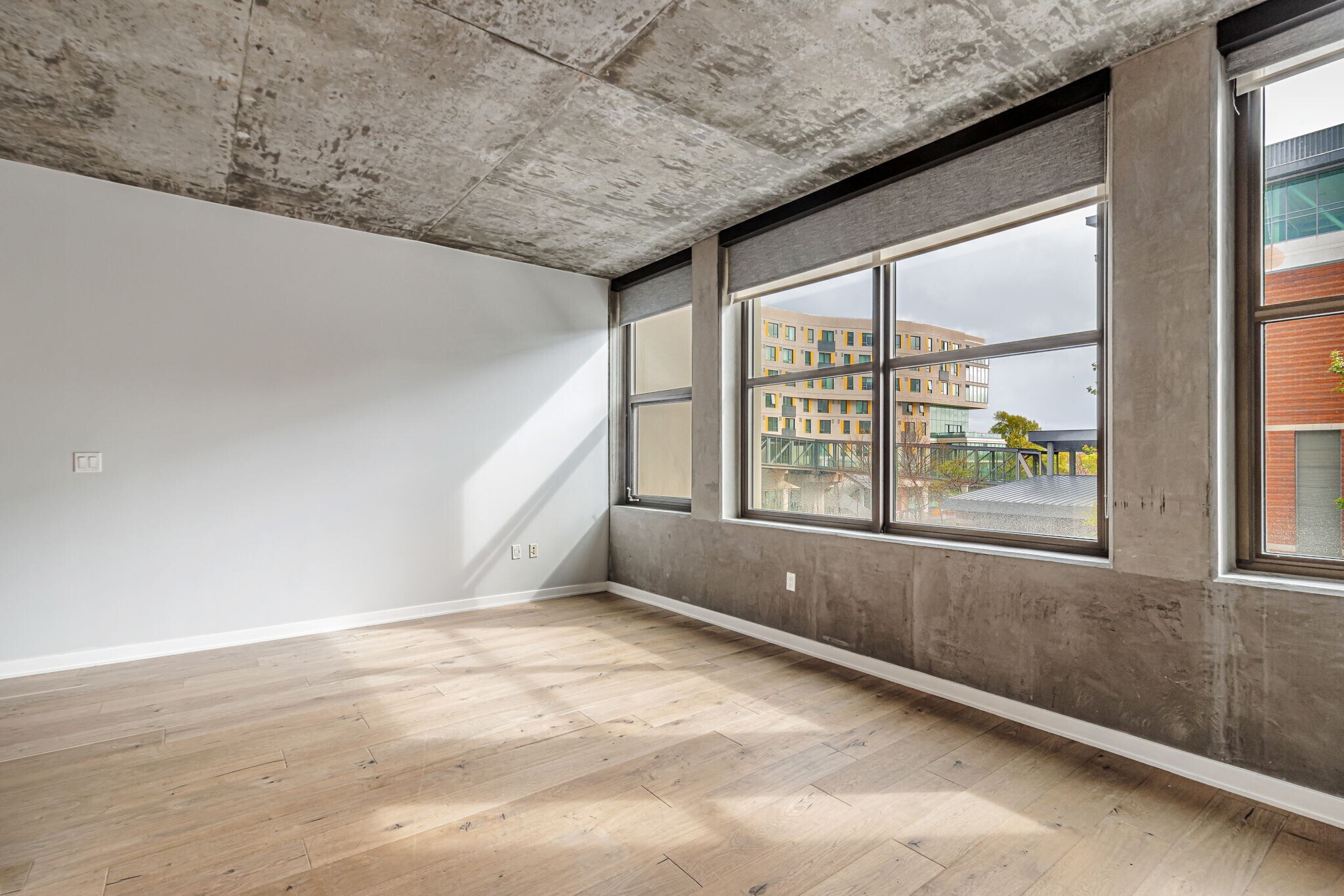 Building Photo - 311 2nd St