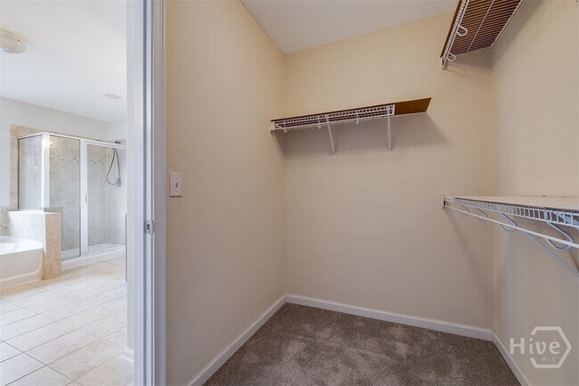 Building Photo - 255 Durham Park Way