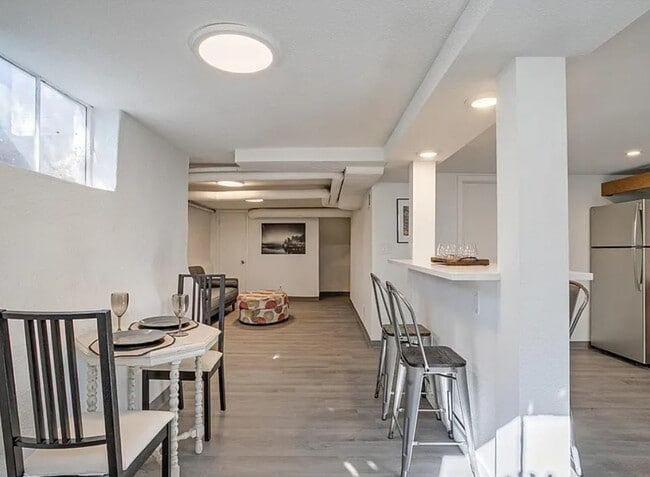 Building Photo - 2090 S Wolff St