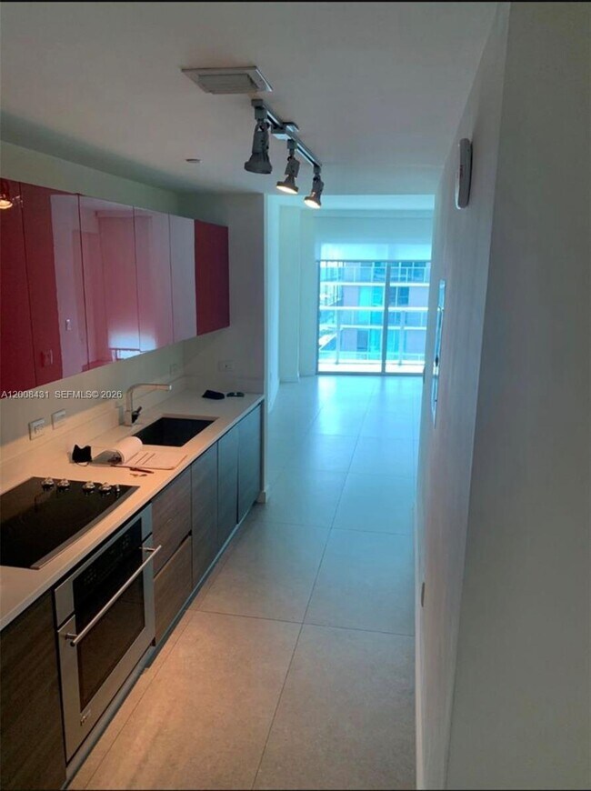 Building Photo - 1100 S Miami Ave