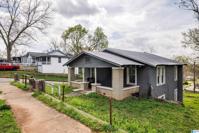 Building Photo - 1216 Waverly St