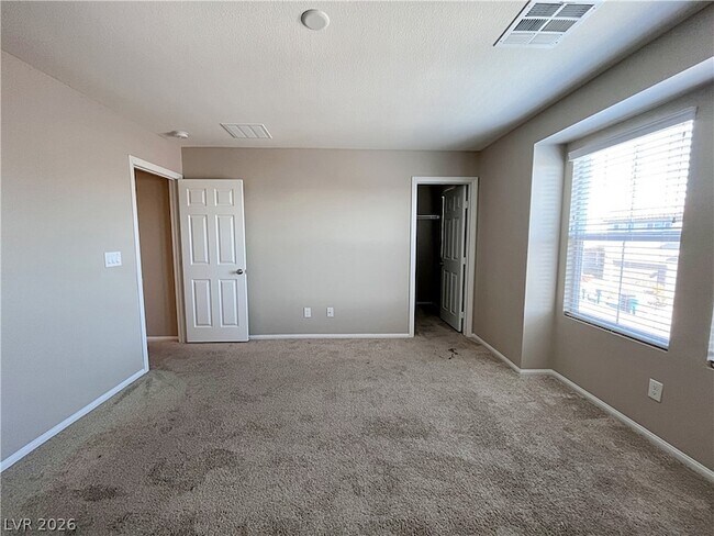 Building Photo - 5587 Lushan St