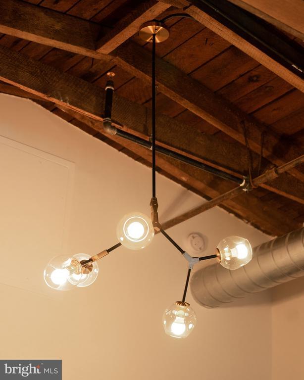 Building Photo - 437 W Grant St