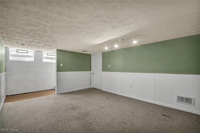 Building Photo - 3678 Lynnfield Rd