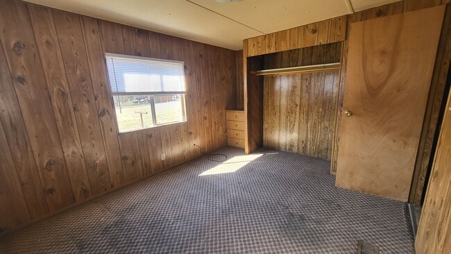 Building Photo - A charming 3-bedroom, 2-bathroom home