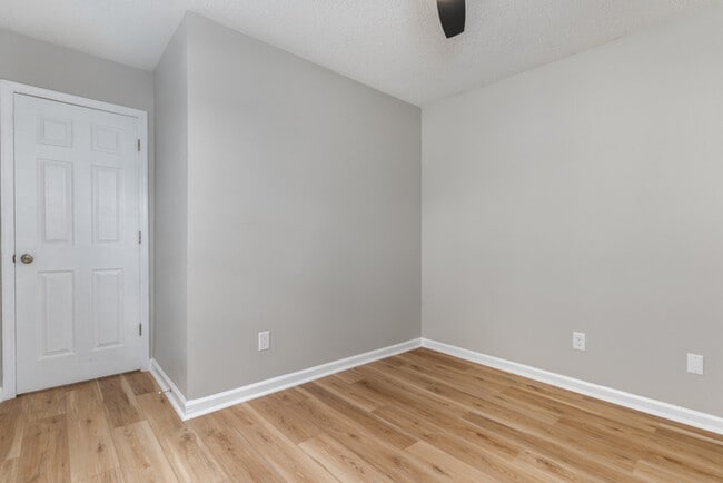 Building Photo - 1021 Aderley Oak Dr