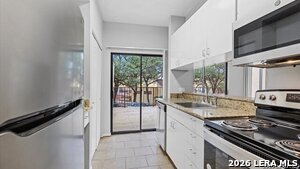 Building Photo - 8642 Fredericksburg Rd