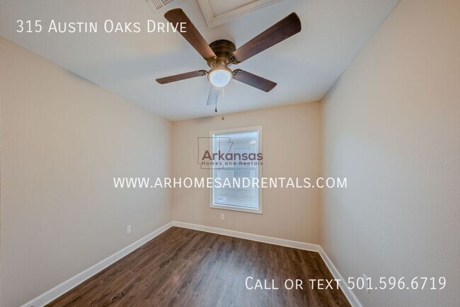 Building Photo - 315 Austin Oaks Dr