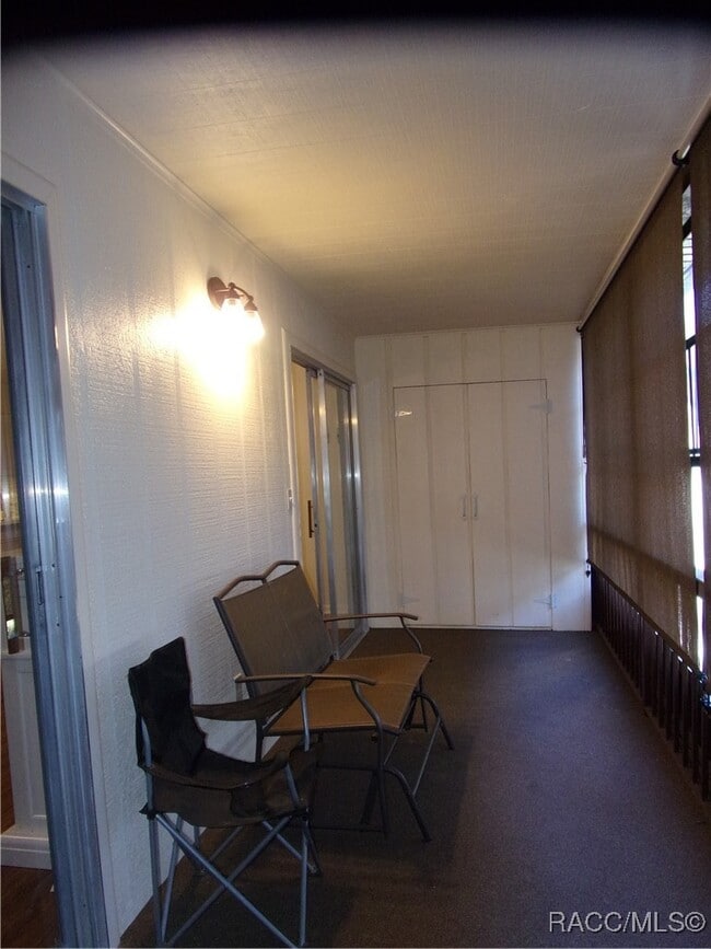 Building Photo - 2400 Forest Dr