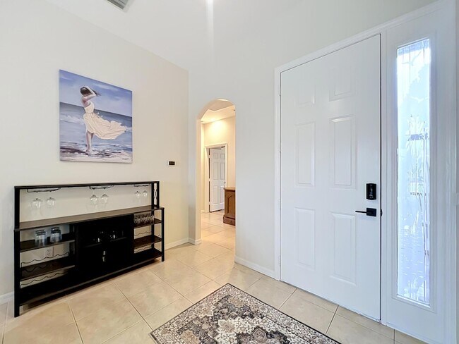 Building Photo - 1343 Shoreline Cir