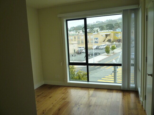 Bedrooom - 555 Ellington Ave