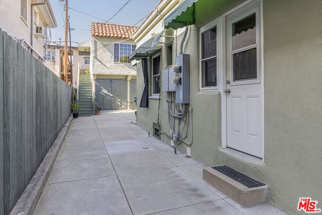 Building Photo - 1163 N Genesee Ave