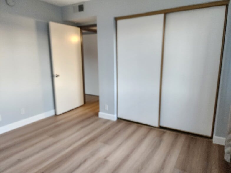 Building Photo - 736 N Garfield Ave