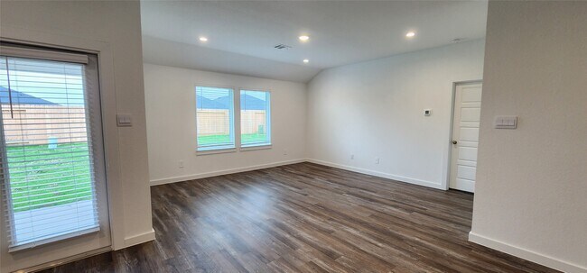 Building Photo - 1122 Toledo Bend Pass