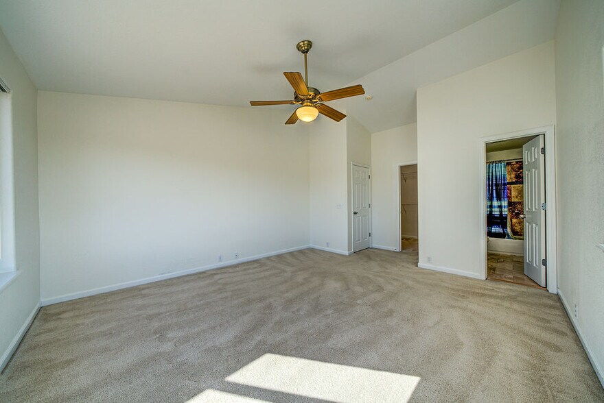 Master Bedroom - 12643 Pine Valley Cir