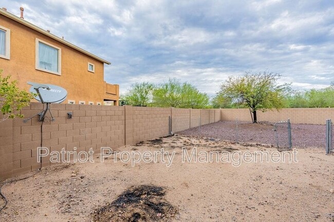 Building Photo - 42509 N 45th Dr