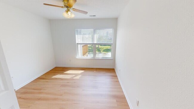 Building Photo - 1741 Coburn Ct
