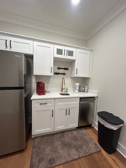 Kitchenette with Dishwasher - 618 Southgate Ave