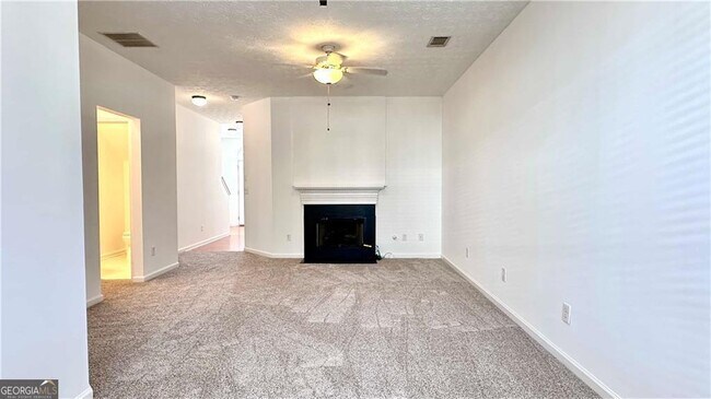 Building Photo - 6243 Shoreview Cir