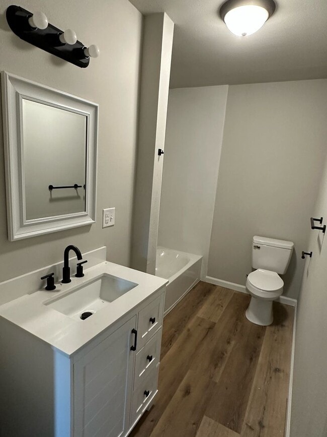 Building Photo - 1724 McKinley Ave