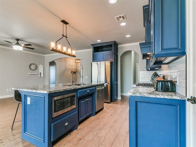 Building Photo - 1745 Cowboy Ln