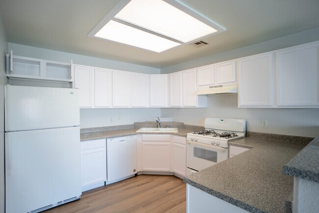 Building Photo - 9580 W Reno Ave