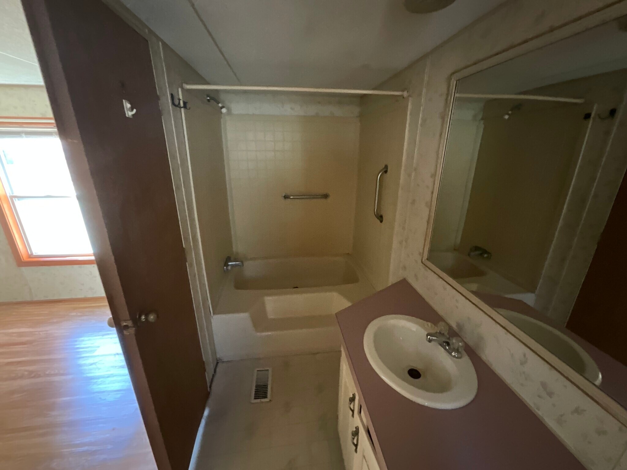 Building Photo - 45 Chadwick Way