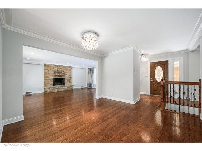 Building Photo - 335 Brookside Ln