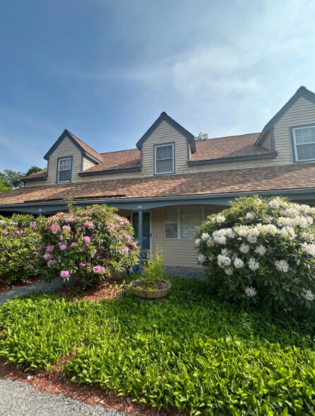 Primary Photo - 66 Kennedy Dr