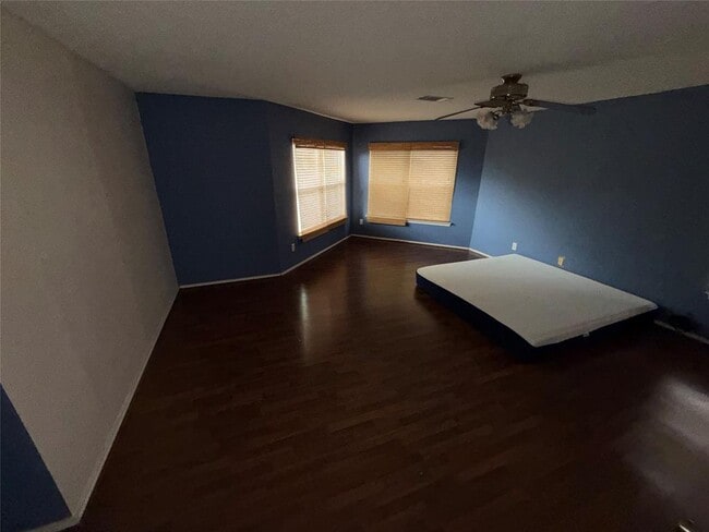 Building Photo - 1704 Matagorda Dr