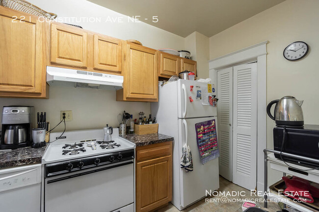 Building Photo - Beautiful two-bedroom unit is available in...